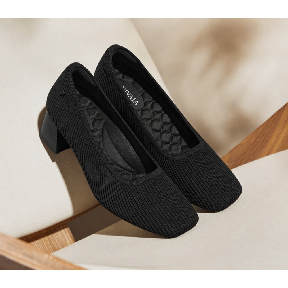 Vivaia Melody Pro Black Ribbed Knit Square Toe Block Heel Pumps Size US 7 EU37.5